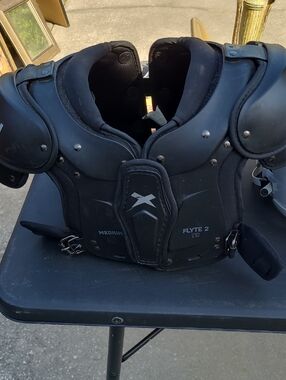 Youth Black Flyte 2 Padded Football Shoulder Pads